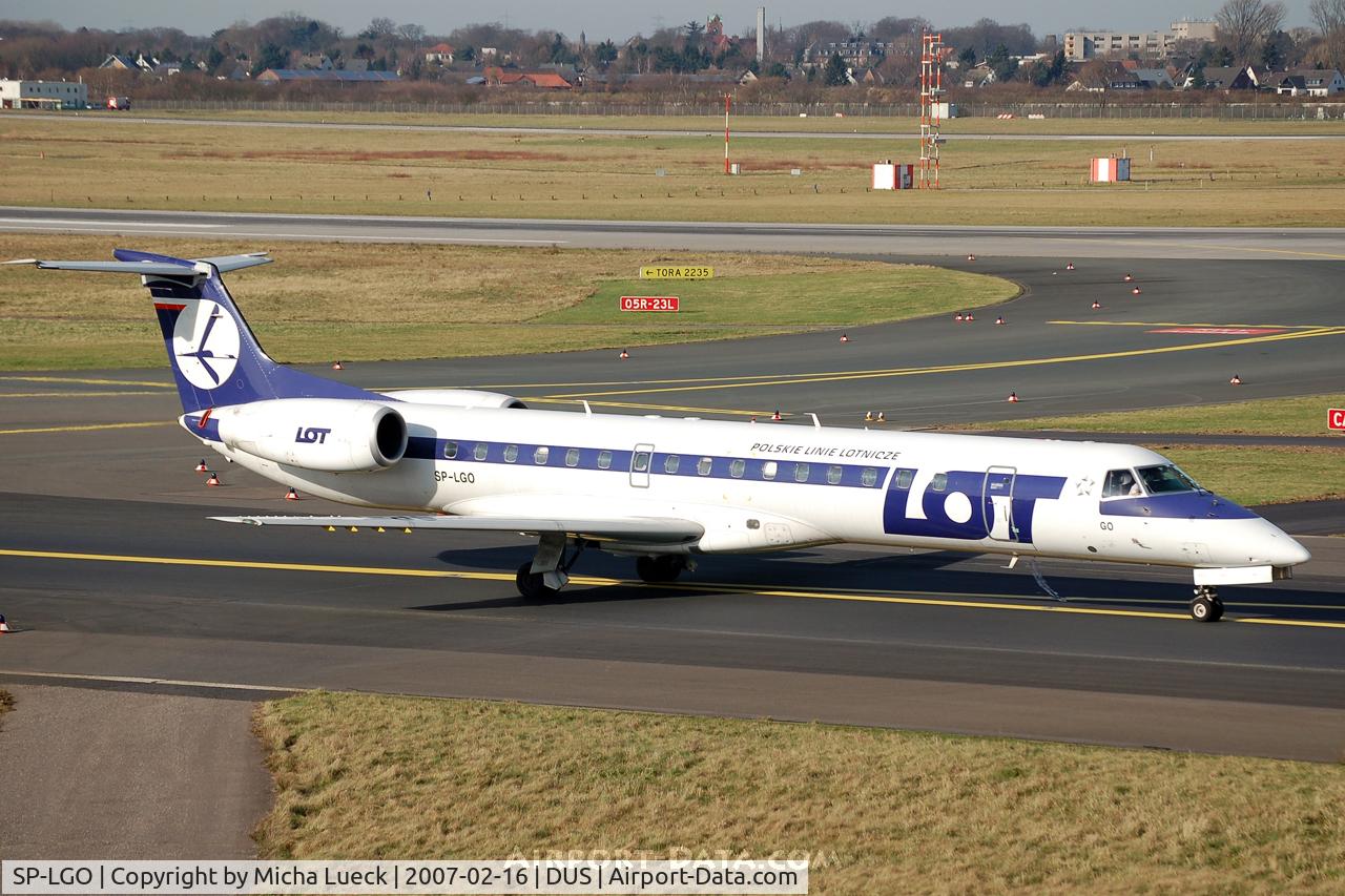 SP-LGO, 2002 Embraer EMB-145MP (ERJ-145MP) C/N 145560, Taxiing to the runway