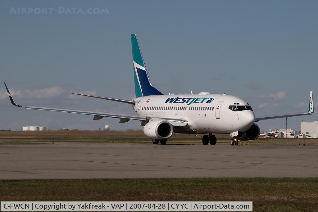 C-FWCN, 2003 Boeing 737-7CT C/N 33698, Westjet Boeing 737-700