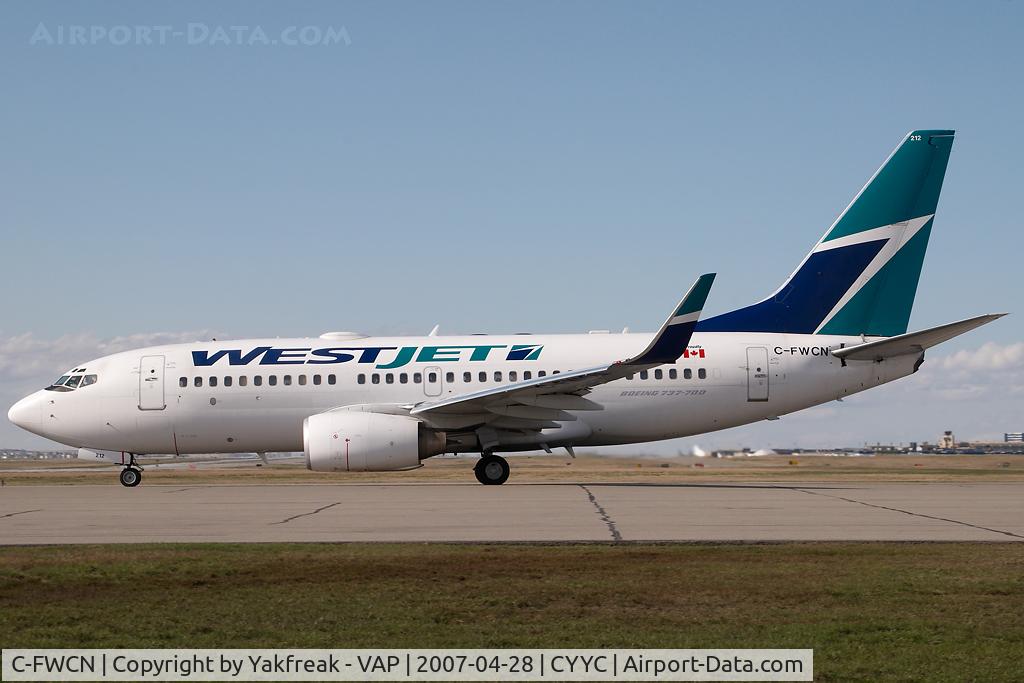 C-FWCN, 2003 Boeing 737-7CT C/N 33698, Westjet Boeing 737-700