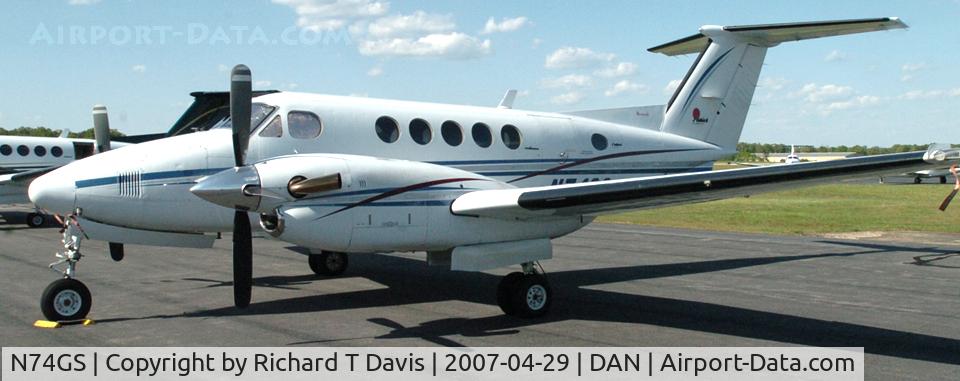N74GS, 1983 Beech B200 King Air C/N BB-1135, 1983 Beech B200 in Danville Va.