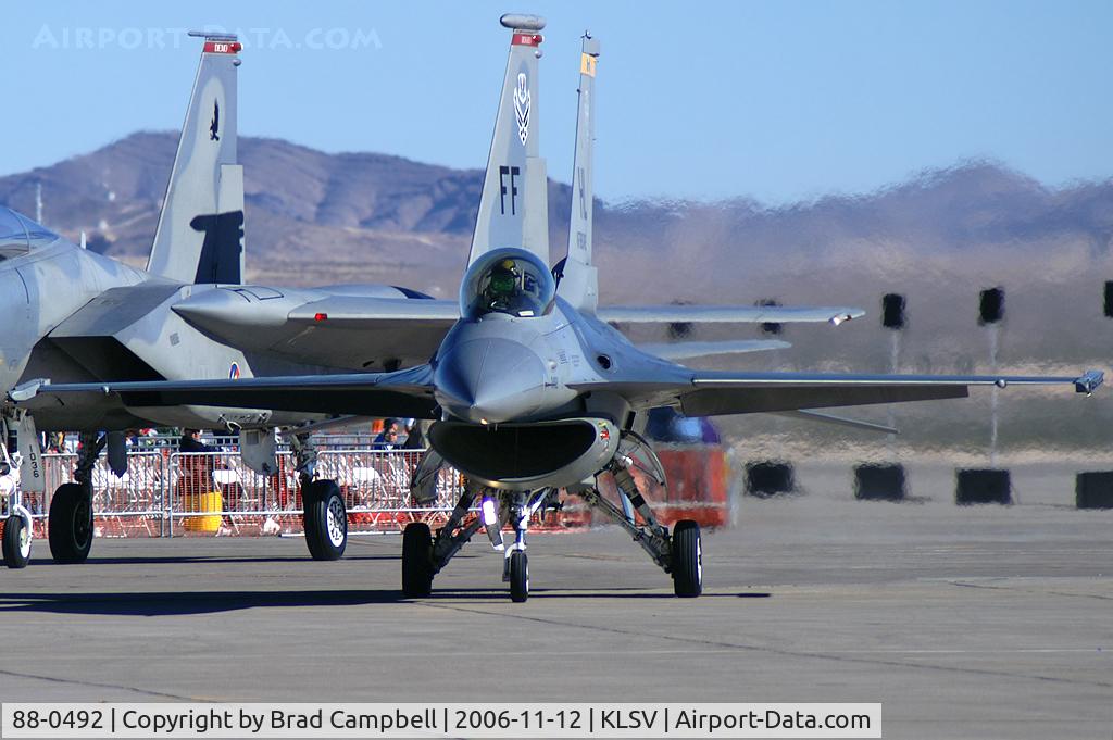 88-0492, 1988 General Dynamics F-16C Fighting Falcon C/N 1C-94, Lockheed Martin / USAF / F-16C Fighting Falcon (cn 1C-94) / Aviation Nation 2006