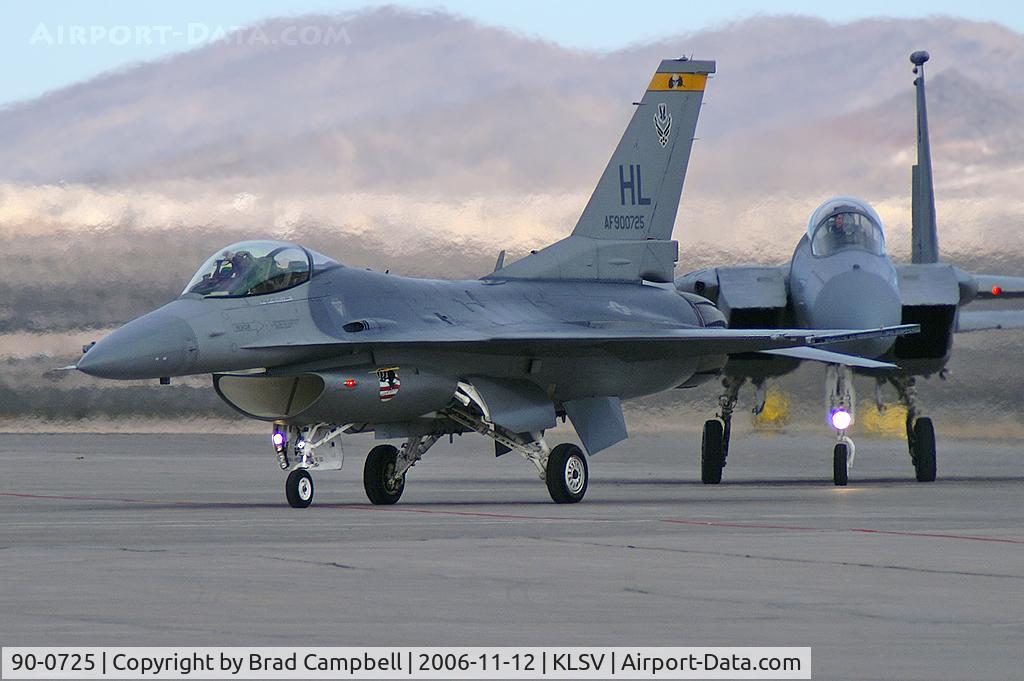 90-0725, 1990 General Dynamics F-16CG Night Falcon C/N 1C-333, General Dynamics / USAF / F-16CG Fighting Falcon (cn 1C-333) / Aviation Nation 2006