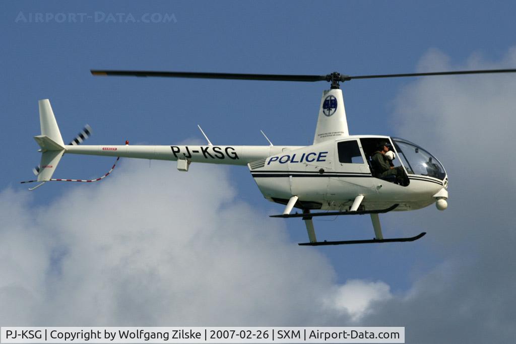 PJ-KSG, 2000 Robinson R44 C/N 0835, visitor