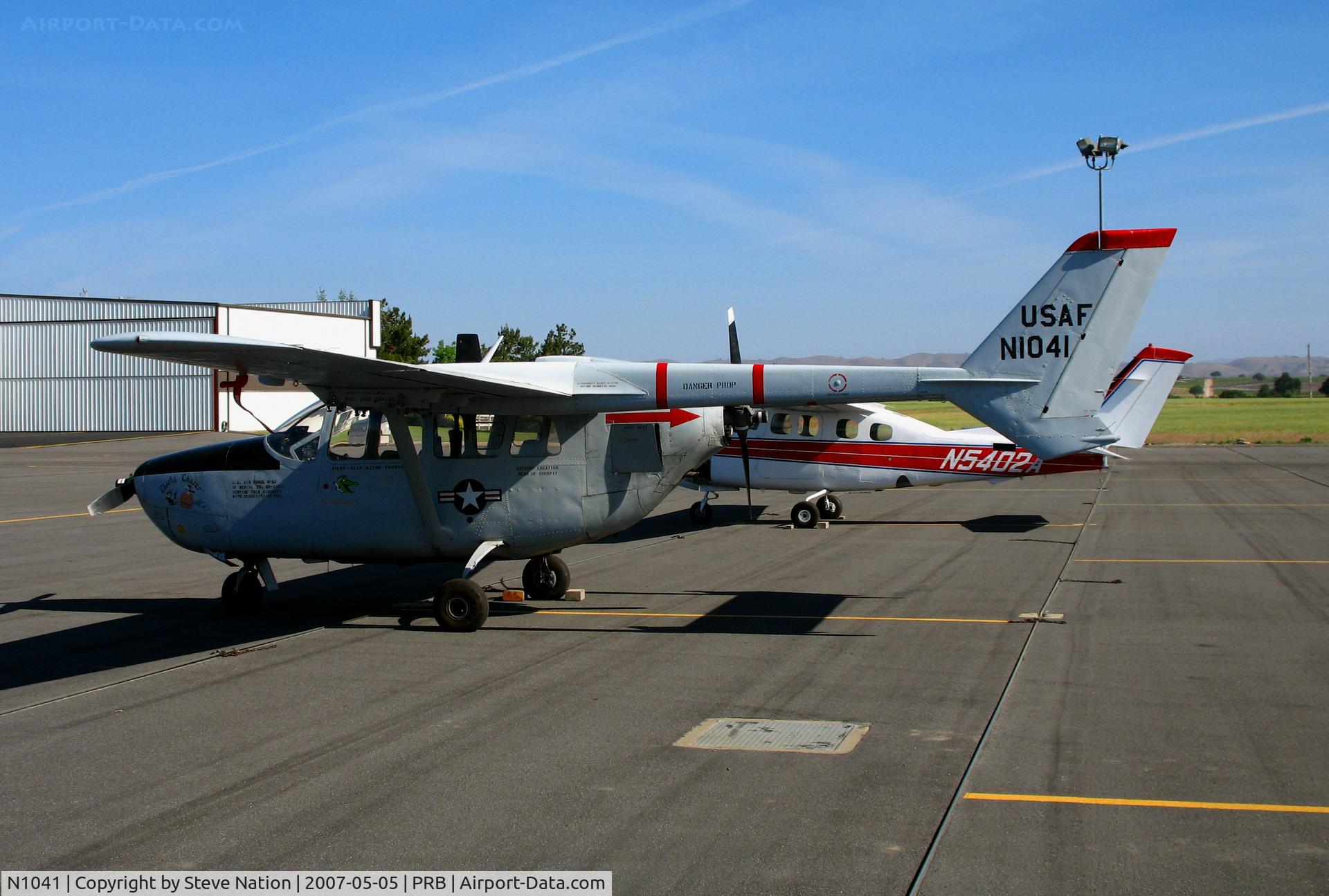 N1041, 1968 Cessna M337B (O-2A) Super Skymaster C/N 337M-0317 (68-11041), Locally-based Cessna M337B painted as USAF '68-11041' 