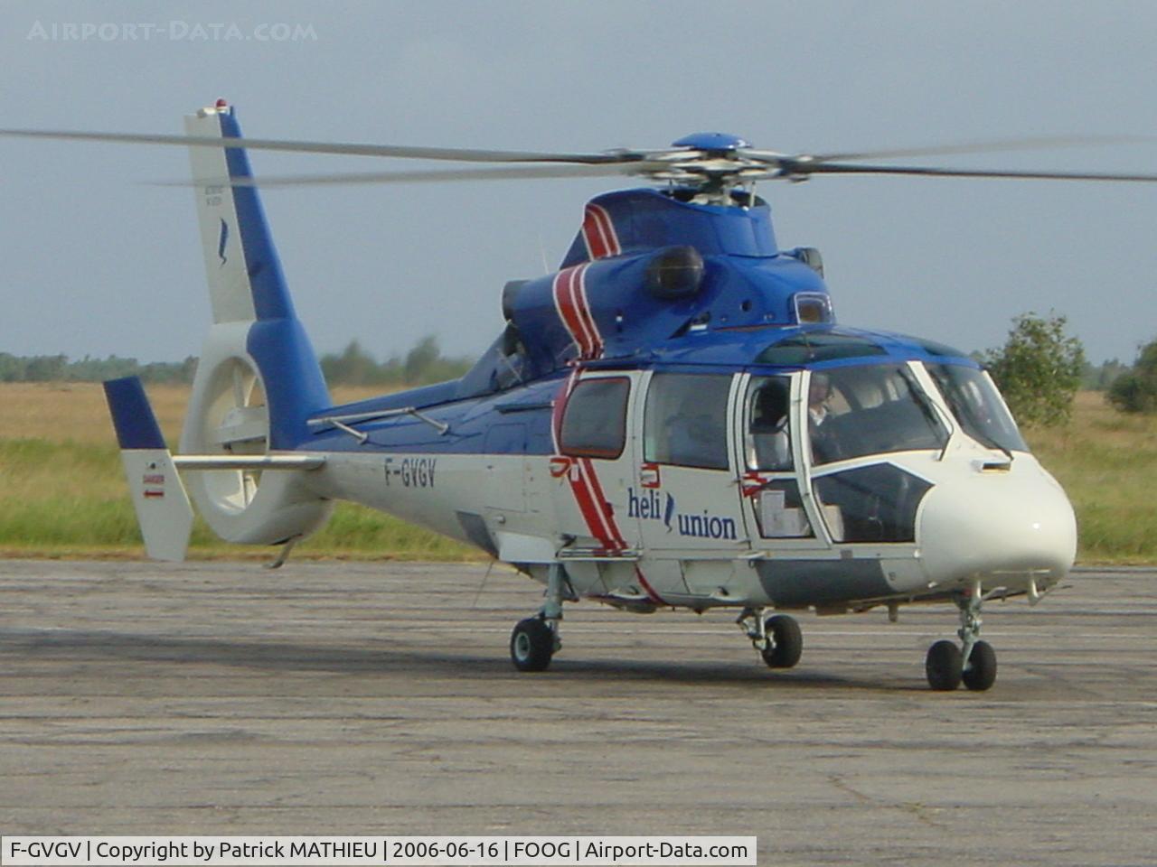 F-GVGV, Eurocopter AS-365N-3 Dauphin 2 C/N 6724, On the Taxiways of port-Gentil