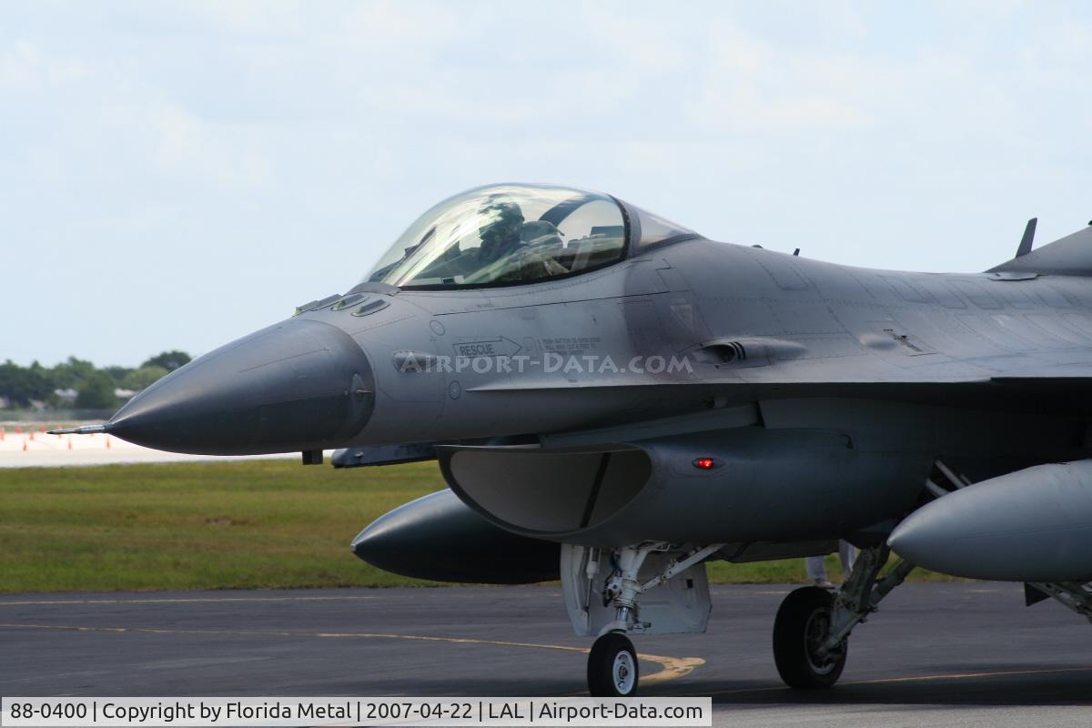 88-0400, 1988 General Dynamics F-16C Fighting Falcon C/N 5C-614, F-16