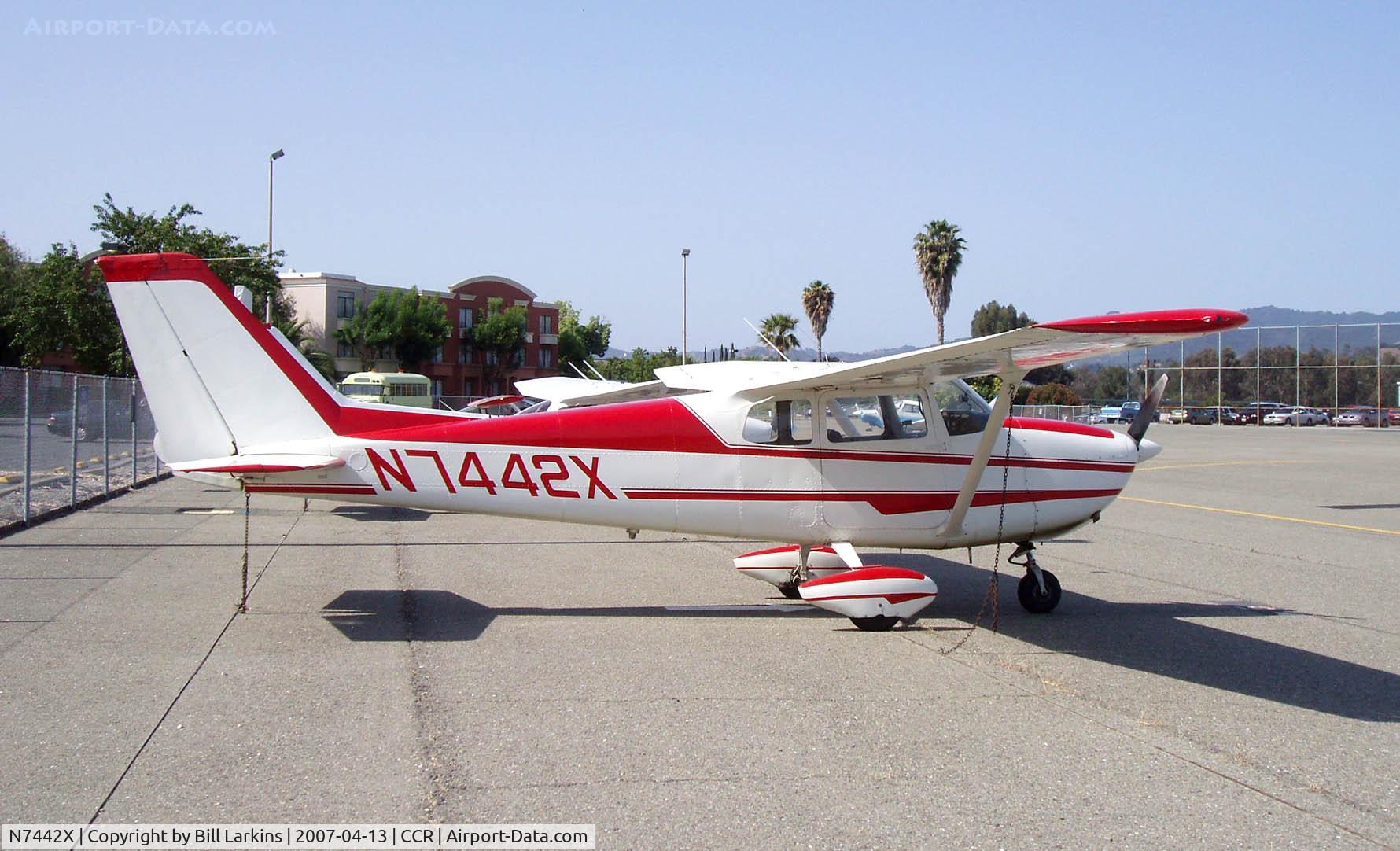 N7442X, 1960 Cessna 172B C/N 17247942, Visitor for Mothers Day