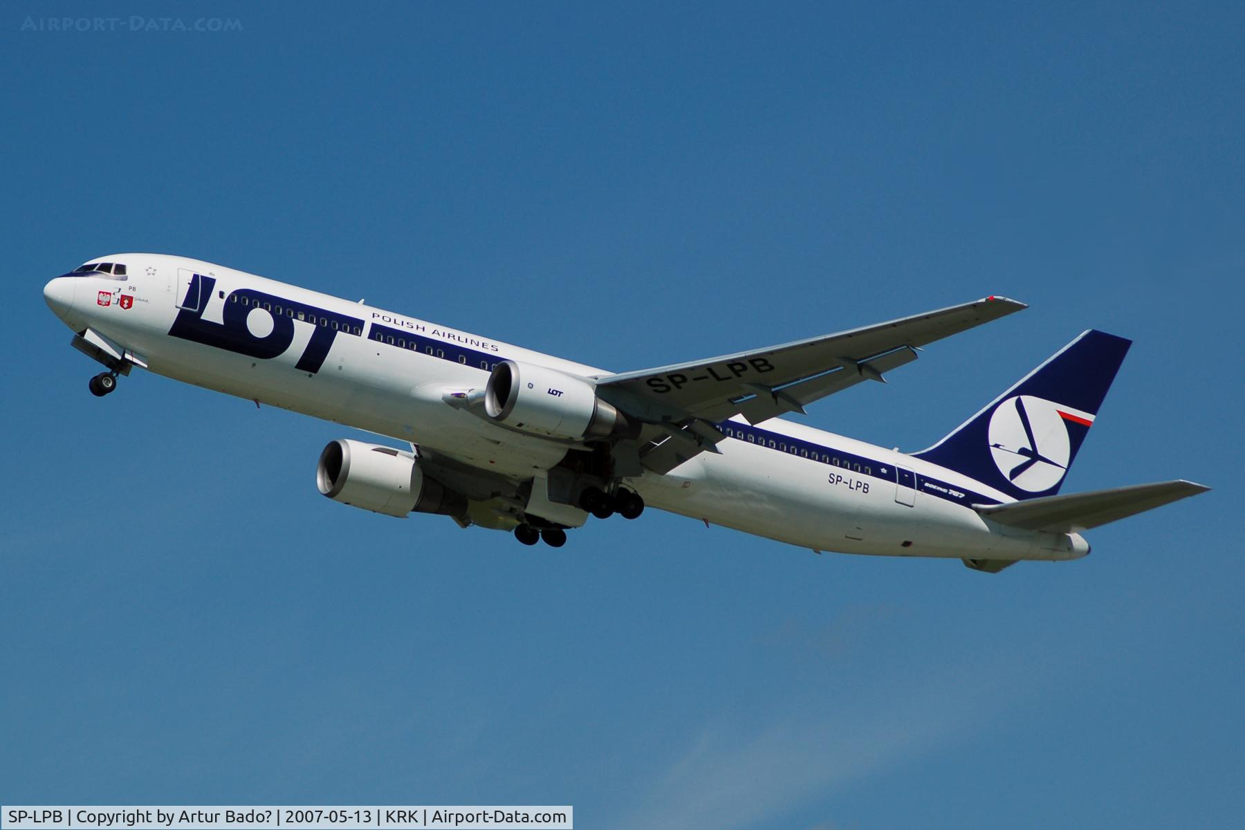 SP-LPB, 1995 Boeing 767-35D/ER C/N 27902, Lot