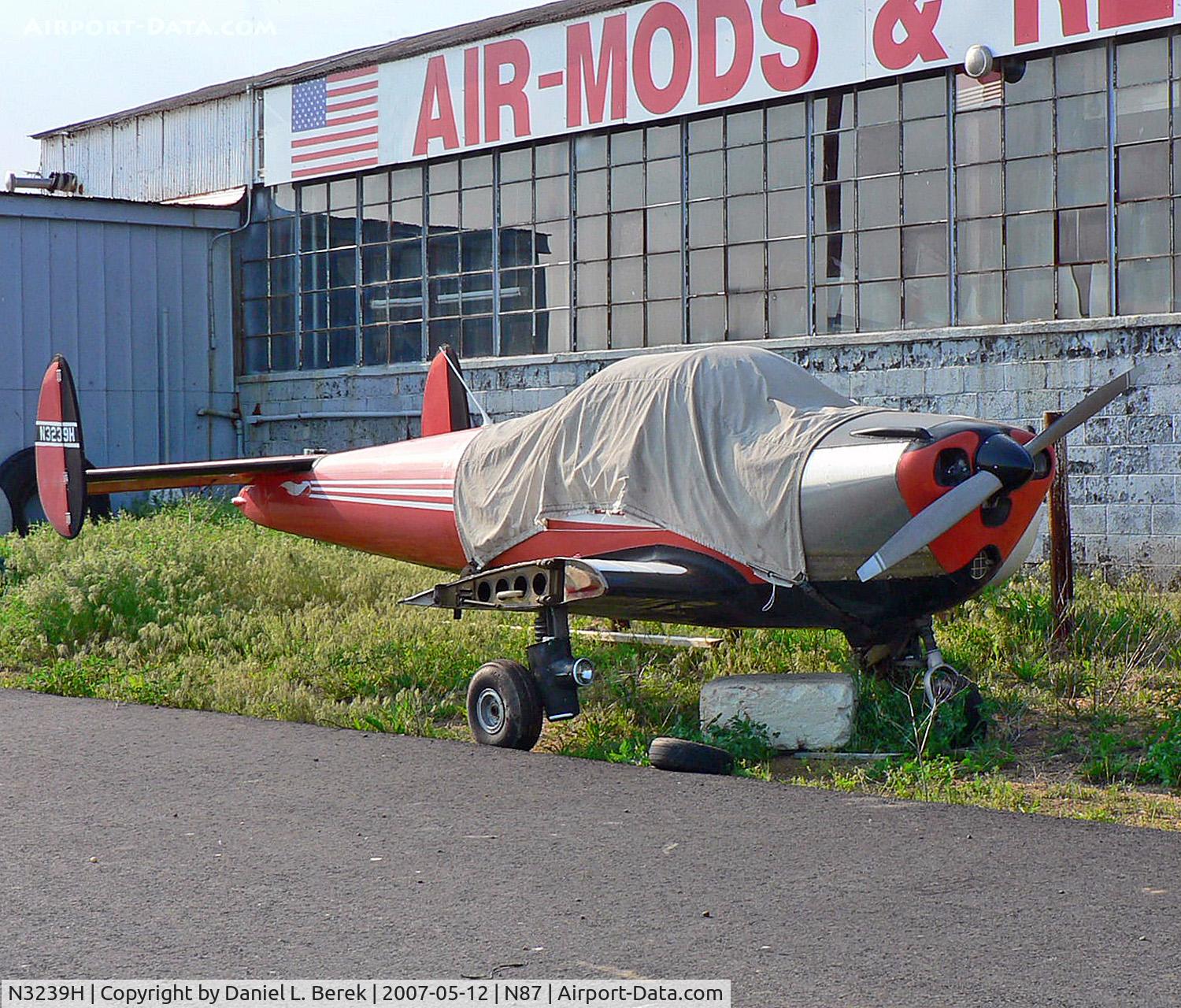N3239H, 1946 Erco 415C Ercoupe C/N 3864, Wings clipped, this Ercoupe clings to the hope she'll fly again.
