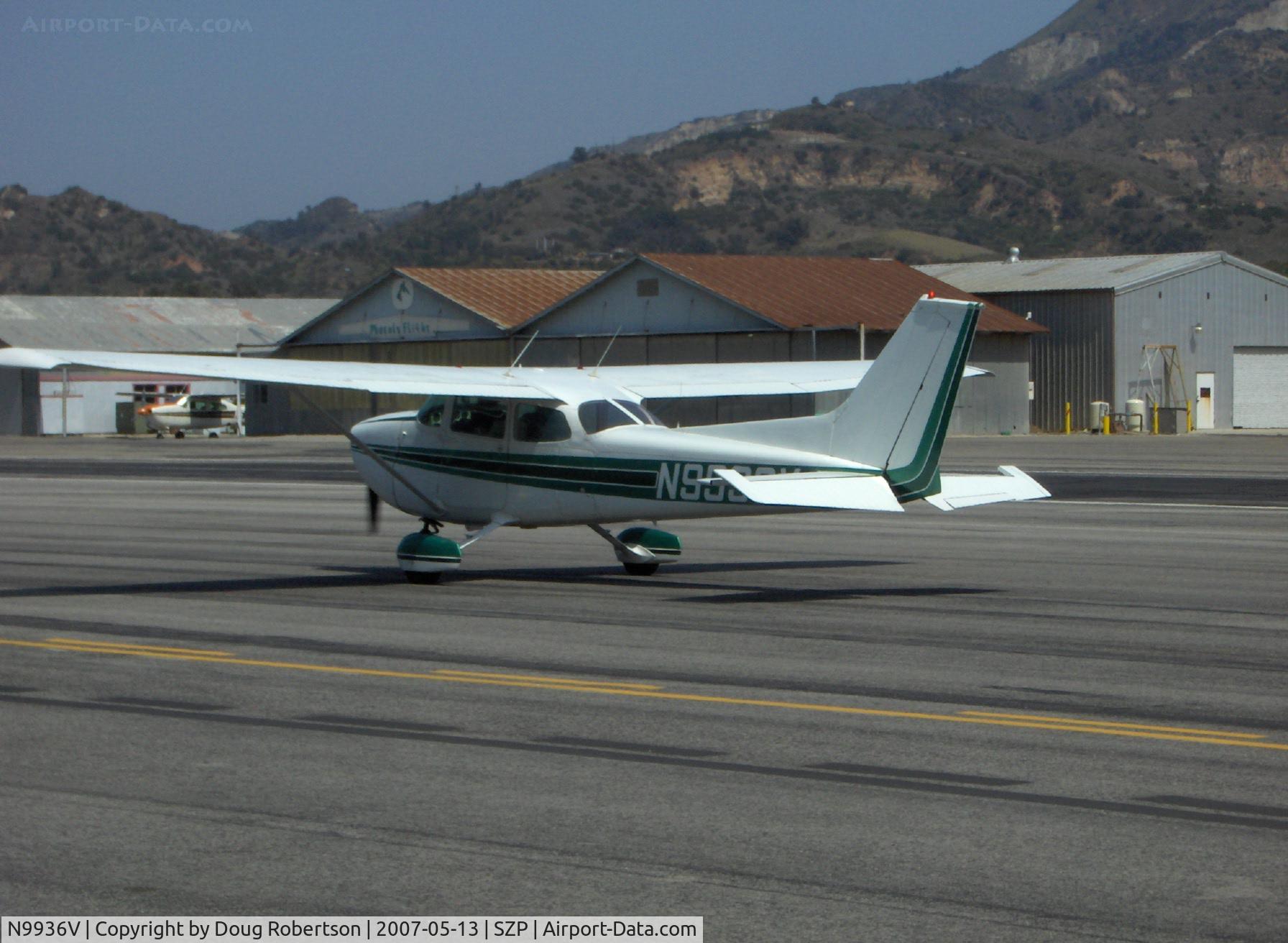 N9936V, 1974 Cessna 172M C/N 17264563, 1974 Cessna 172M SKYHAWK II, Lycoming O-320-E2D 150 Hp, taxi to Rwy 22
