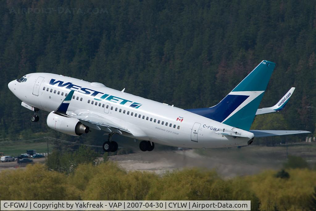 C-FGWJ, 2004 Boeing 737-7CT C/N 32764, Westjet Boeing 737-700
