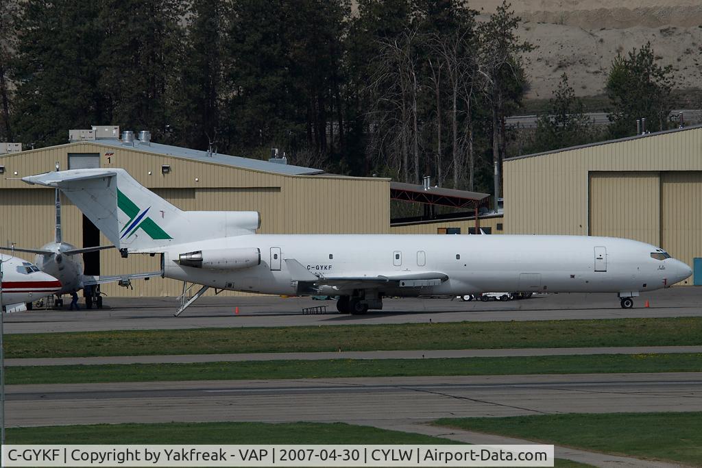 C-GYKF, 1974 Boeing 727-277F(A) C/N 20551, Boeing 727-200