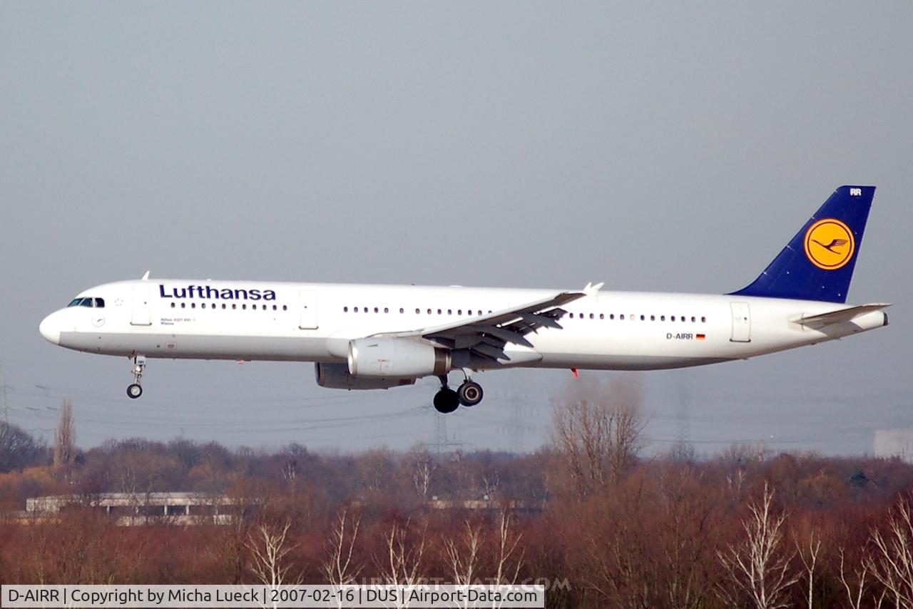 D-AIRR, 1995 Airbus A321-131 C/N 0567, On short finals