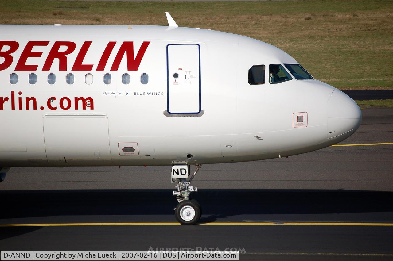 D-ANND, 2001 Airbus A320-232 C/N 1546, Close-up