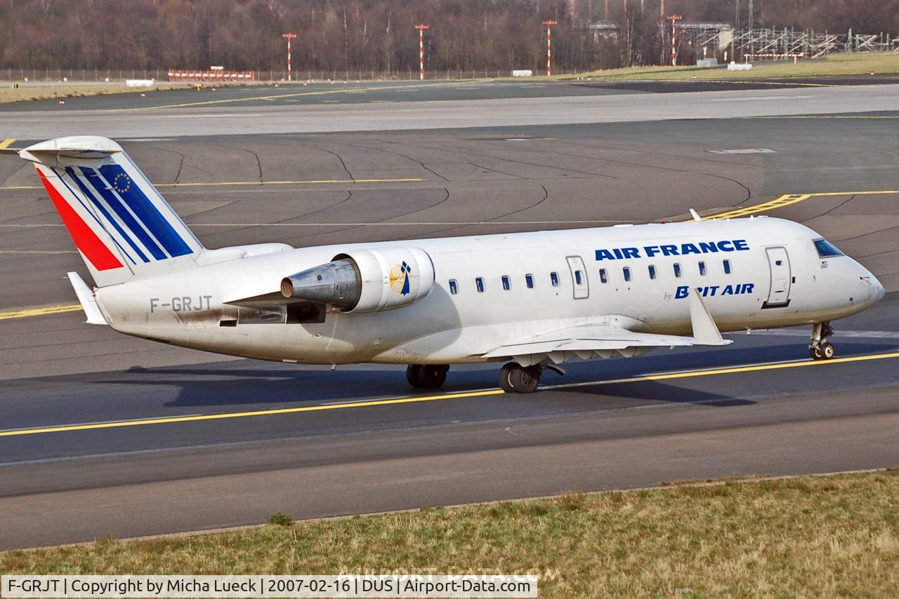 F-GRJT, 2000 Canadair CRJ-100ER (CL-600-2B19) C/N 7389, Taxiing to the runway