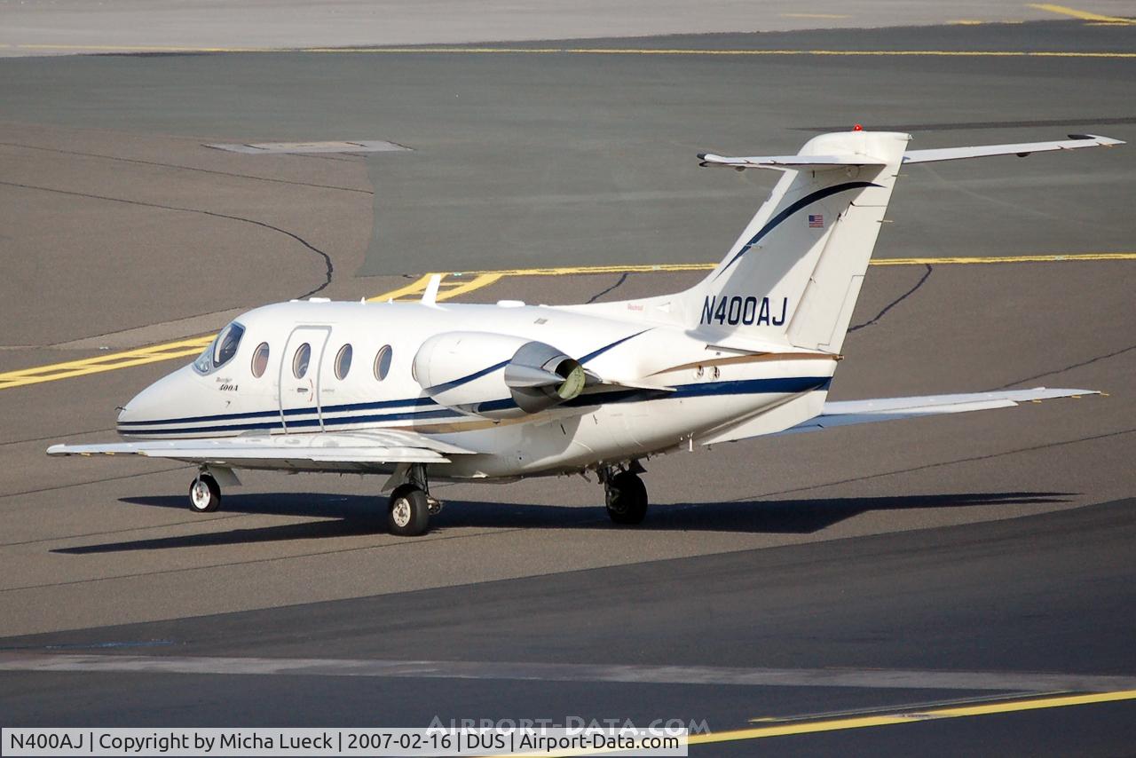 N400AJ, 1997 Raytheon Aircraft Company 400A C/N RK-137, At the holding point