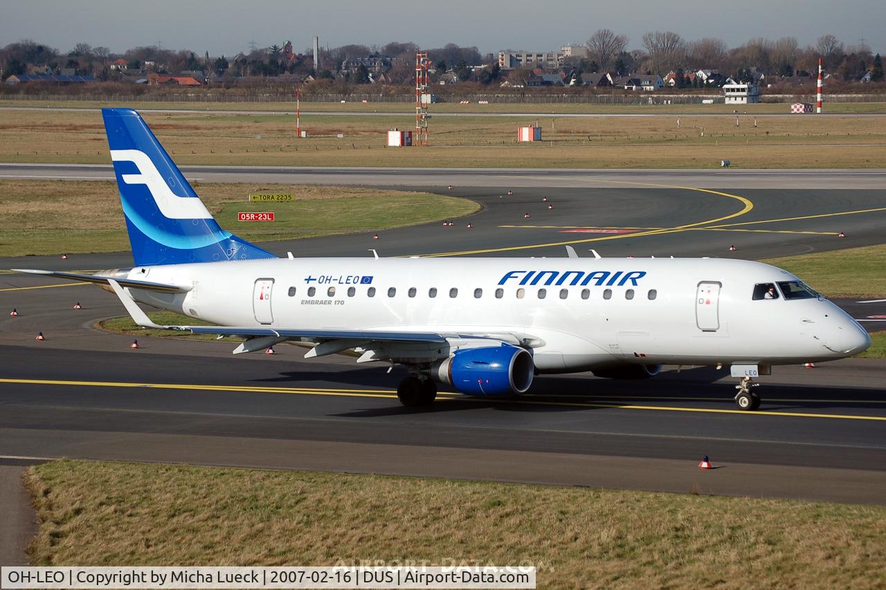 OH-LEO, 2006 Embraer 170LR (ERJ-170-100LR) C/N 17000150, Taxiing to the runway