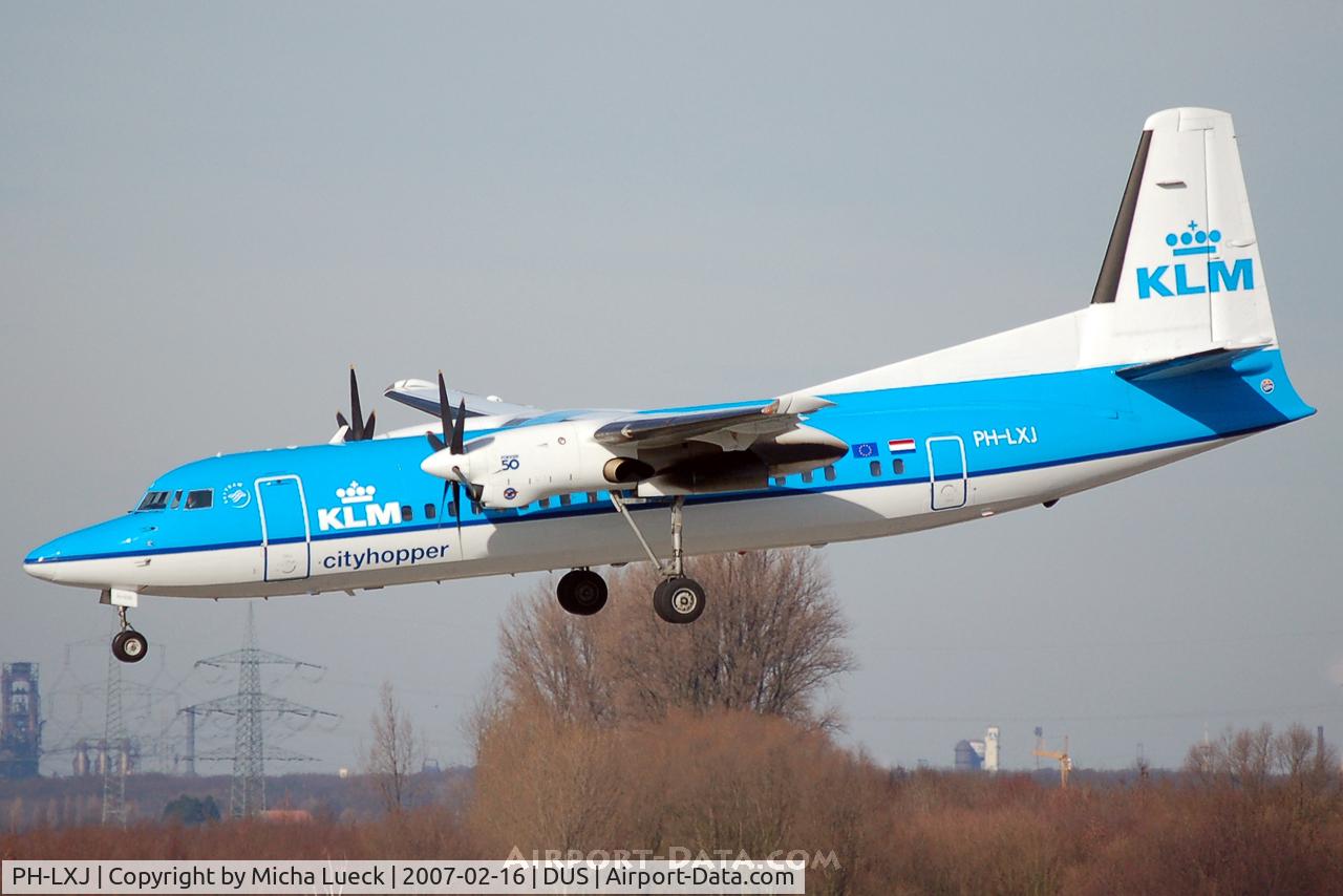 PH-LXJ, 1992 Fokker 50 C/N 20270, On short finals