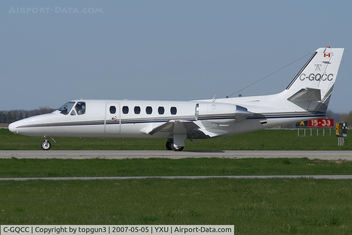 C-GQCC, 1981 Cessna 550 Citation II C/N 550-0285, Taxiing on Golf.