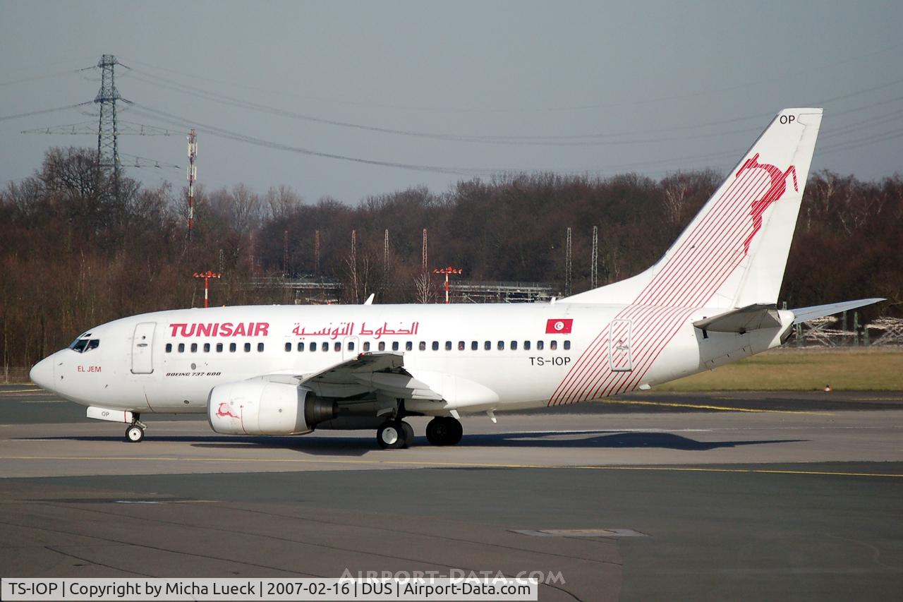 TS-IOP, 2000 Boeing 737-6H3 C/N 29500, Turning on the the runway for take off