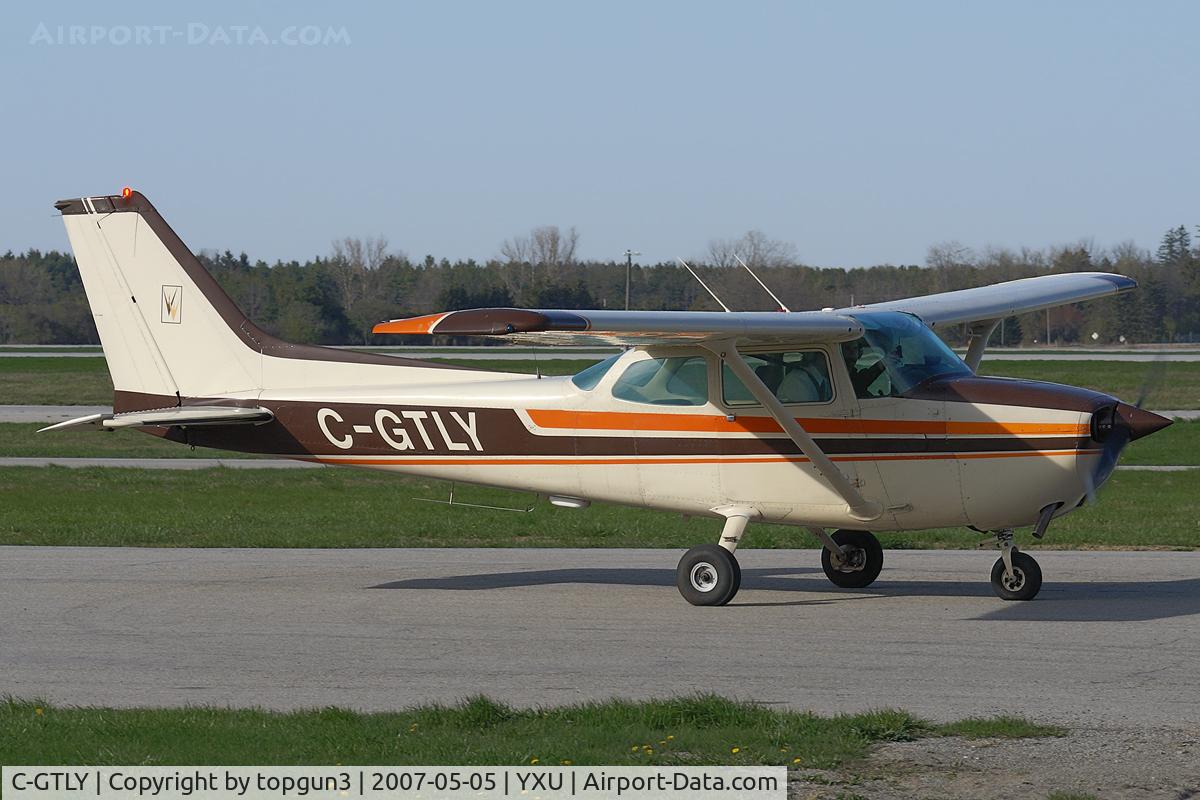 C-GTLY, 1978 Cessna 172N C/N 17269478, Taxiing to ESSO on Ramp III.