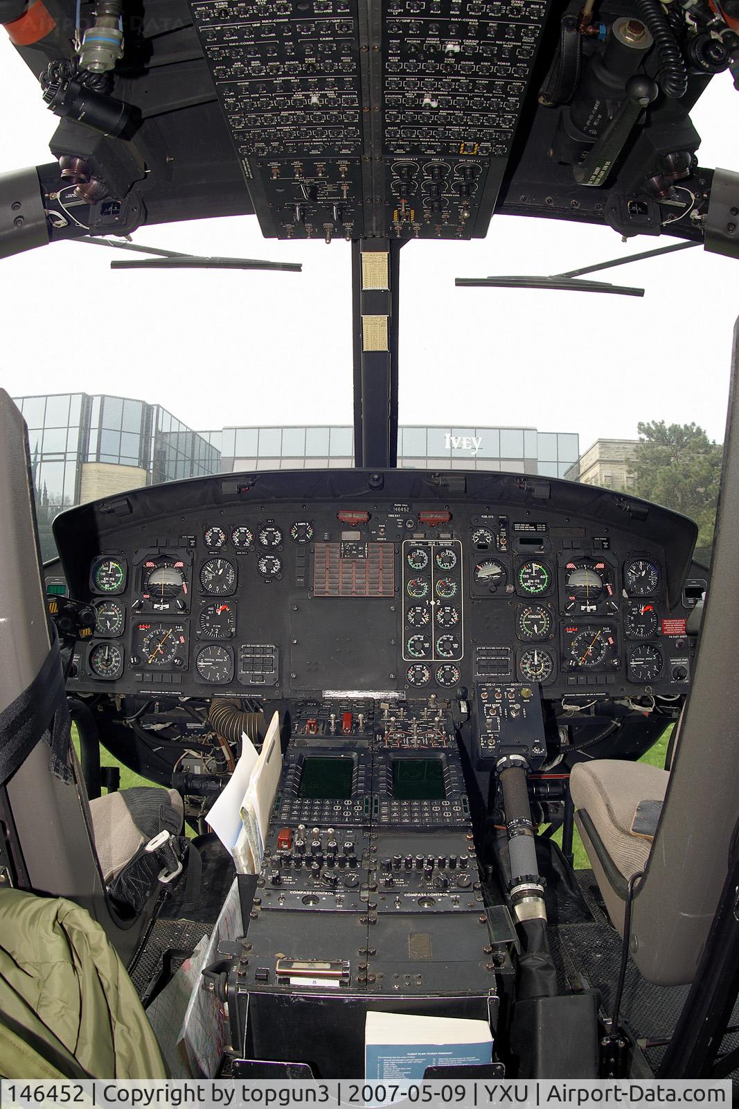 146452, Bell CH-146 Griffon C/N 46452, Cockpit view