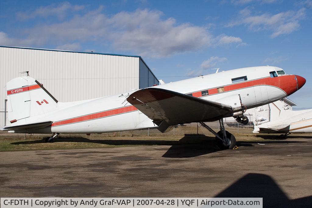 C-FDTH, 1946 Douglas DC-3C C/N 12591, DC3