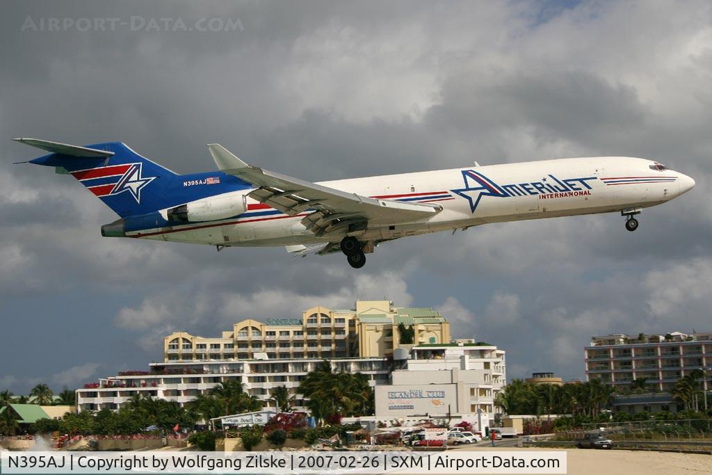 N395AJ, 1975 Boeing 727-233F C/N 21100, visitor