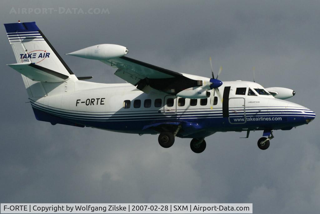 F-ORTE, 1990 Let L-410UVP-E20 Turbolet C/N 902413, visitor