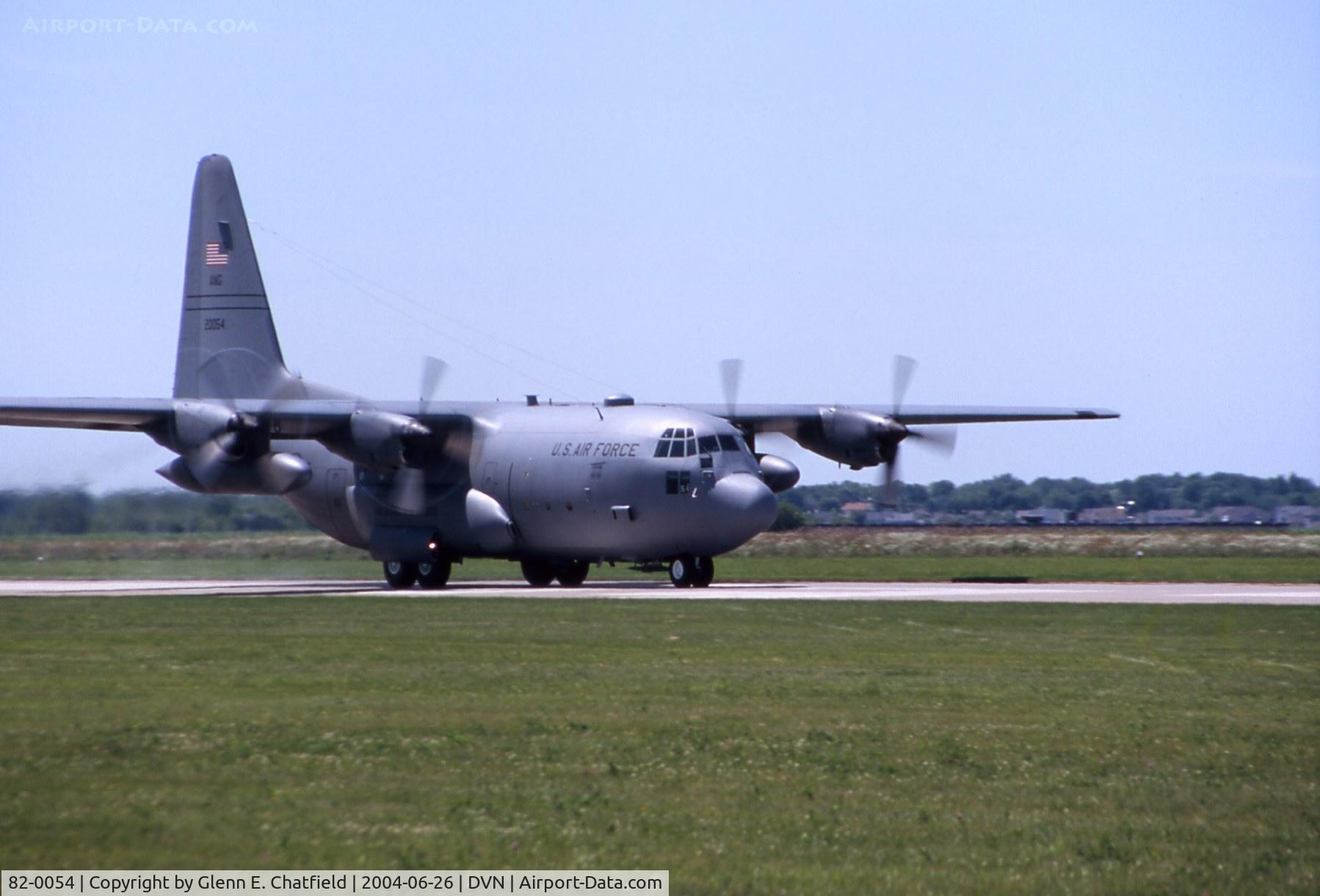 82-0054, 1982 Lockheed C-130H Hercules C/N 382-4968, C-130H at the Quad Cities Air Show
