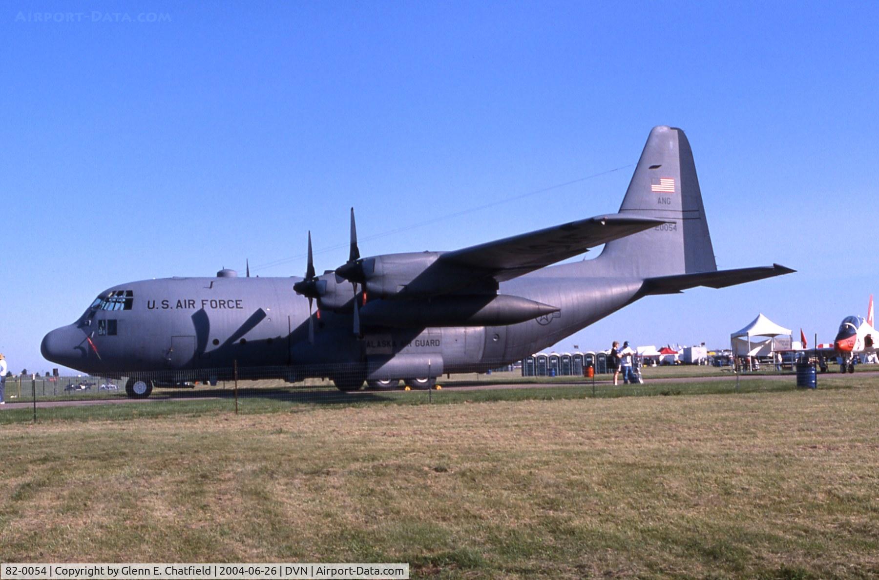 82-0054, 1982 Lockheed C-130H Hercules C/N 382-4968, C-130H at the Quad Cities Air Show