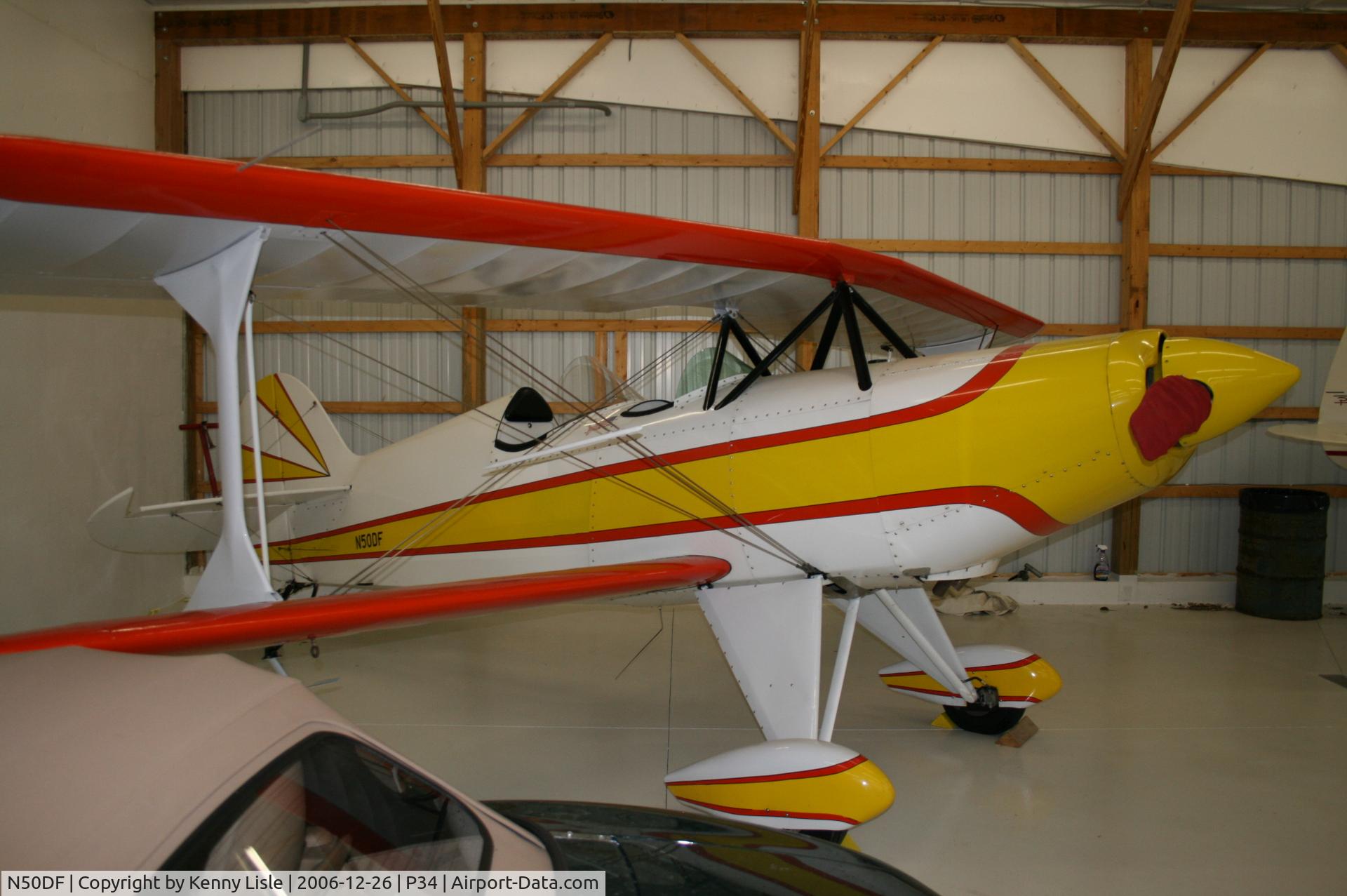 N50DF, 1981 Steen Skybolt C/N 122550, Sitting in the hangar at P34