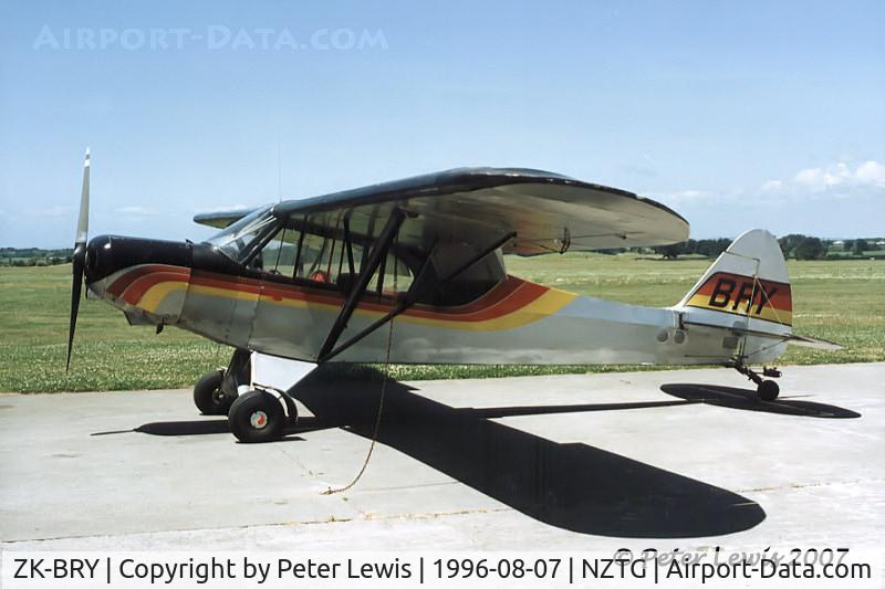 ZK-BRY, Piper PA-18A-150 Super Cub C/N 18-5687, glider tug