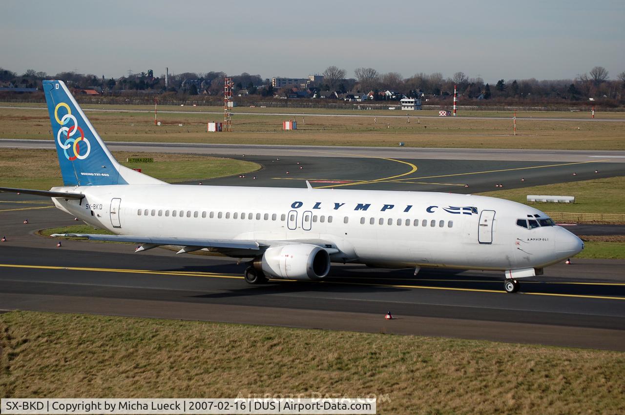 SX-BKD, 1991 Boeing 737-484 C/N 25362, Taxiing to the runway
