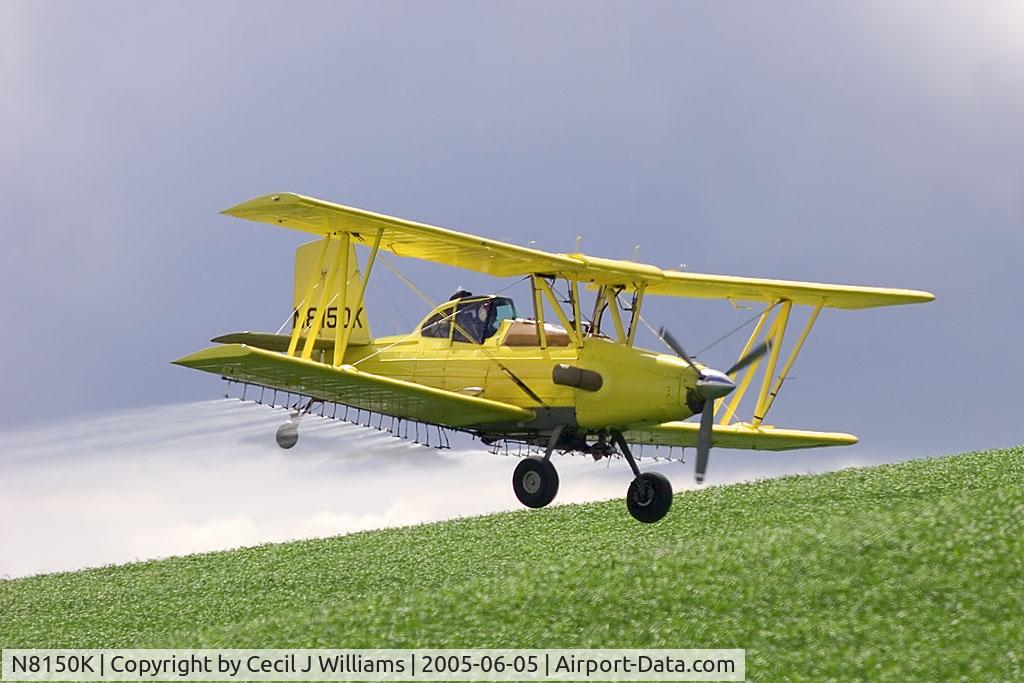 N8150K, 1979 Schweizer G-164B Ag-Cat B C/N 587B, Crop Duster in Action