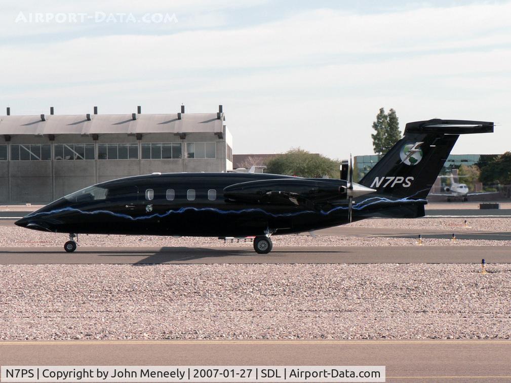 N7PS, 1988 Canadair Challenger 601-3A (CL-600-2B16) C/N 5027, Probably THE coolest color-scheme on an Avanti!