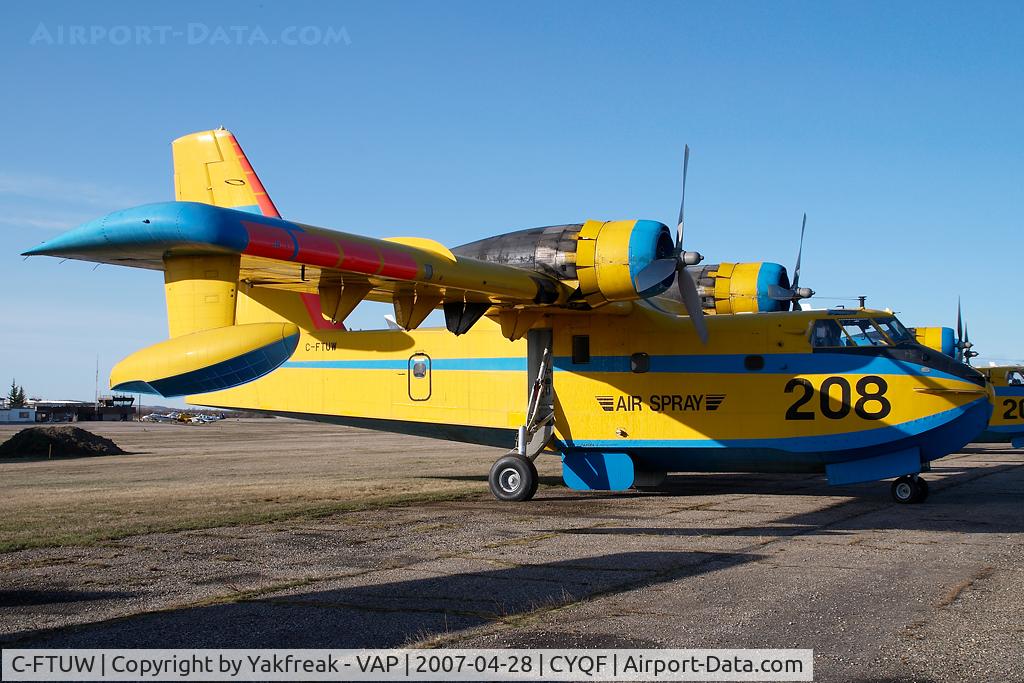 C-FTUW, 1970 Canadair CL-215-II (CL-215-1A10) C/N 1030, Canadair CL215 Air Spray