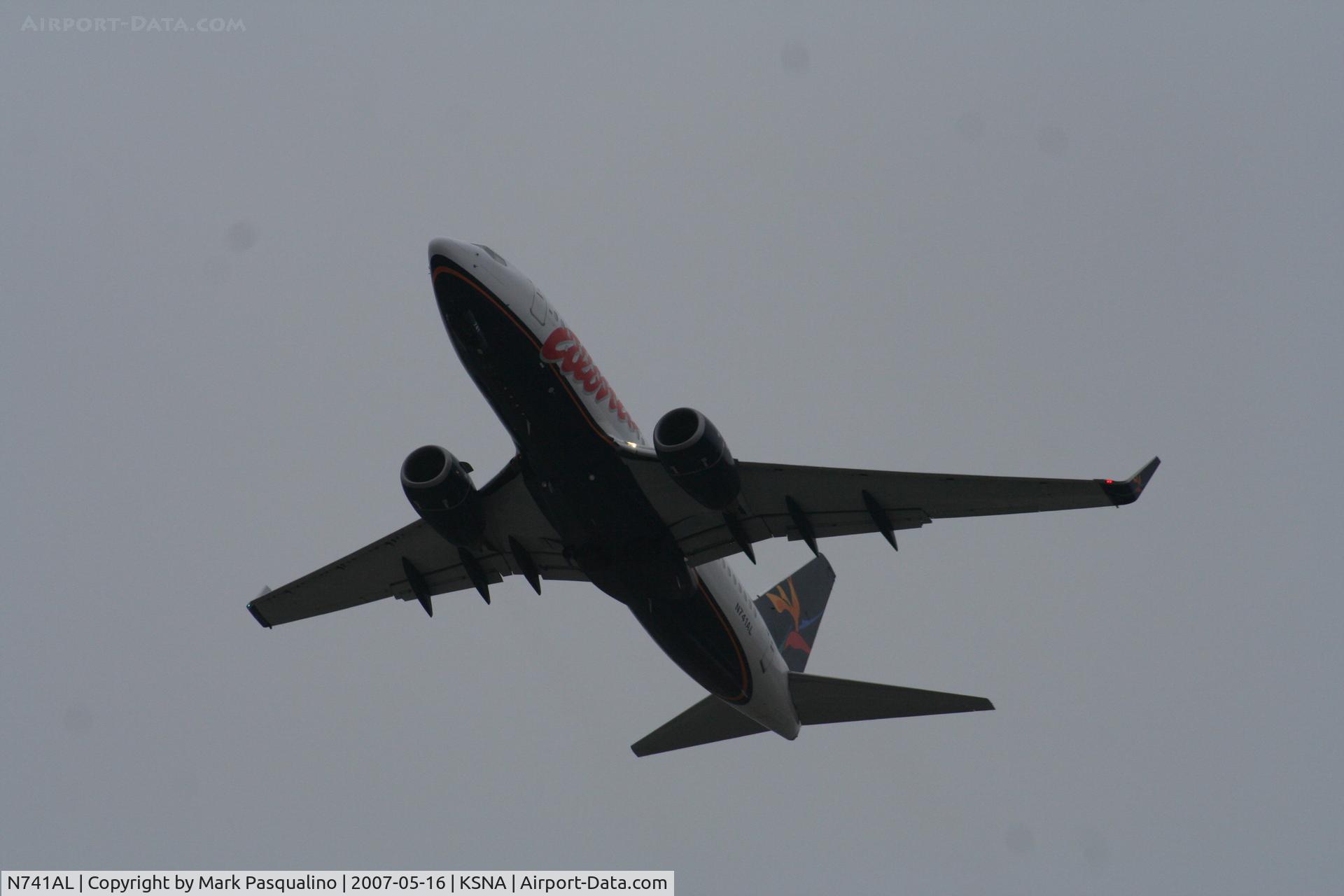 N741AL, 2001 Boeing 737-76N C/N 28641, Boeing 737-700