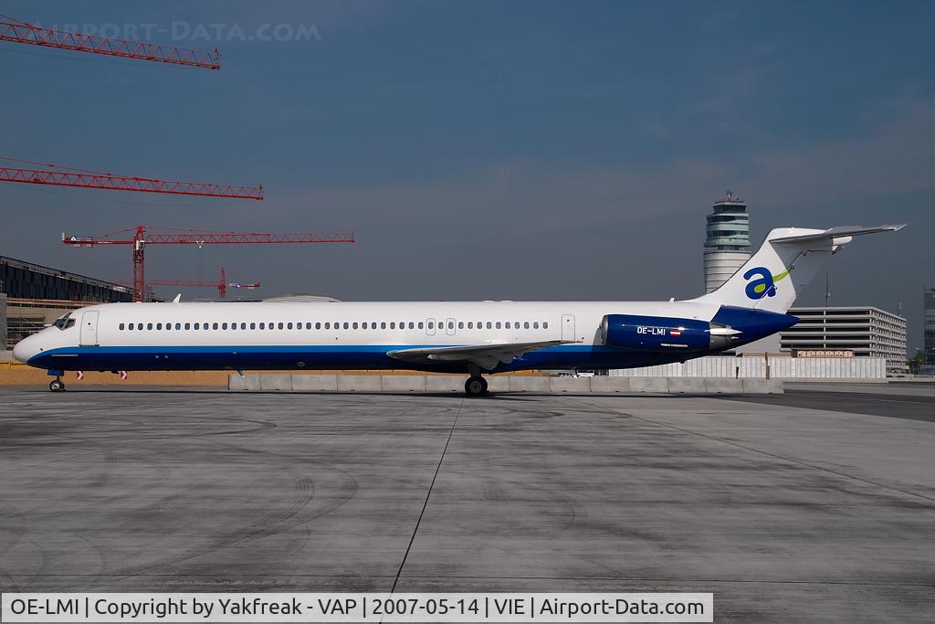OE-LMI, 1988 McDonnell Douglas MD-83 (DC-9-83) C/N 49823, Mapjets MD80