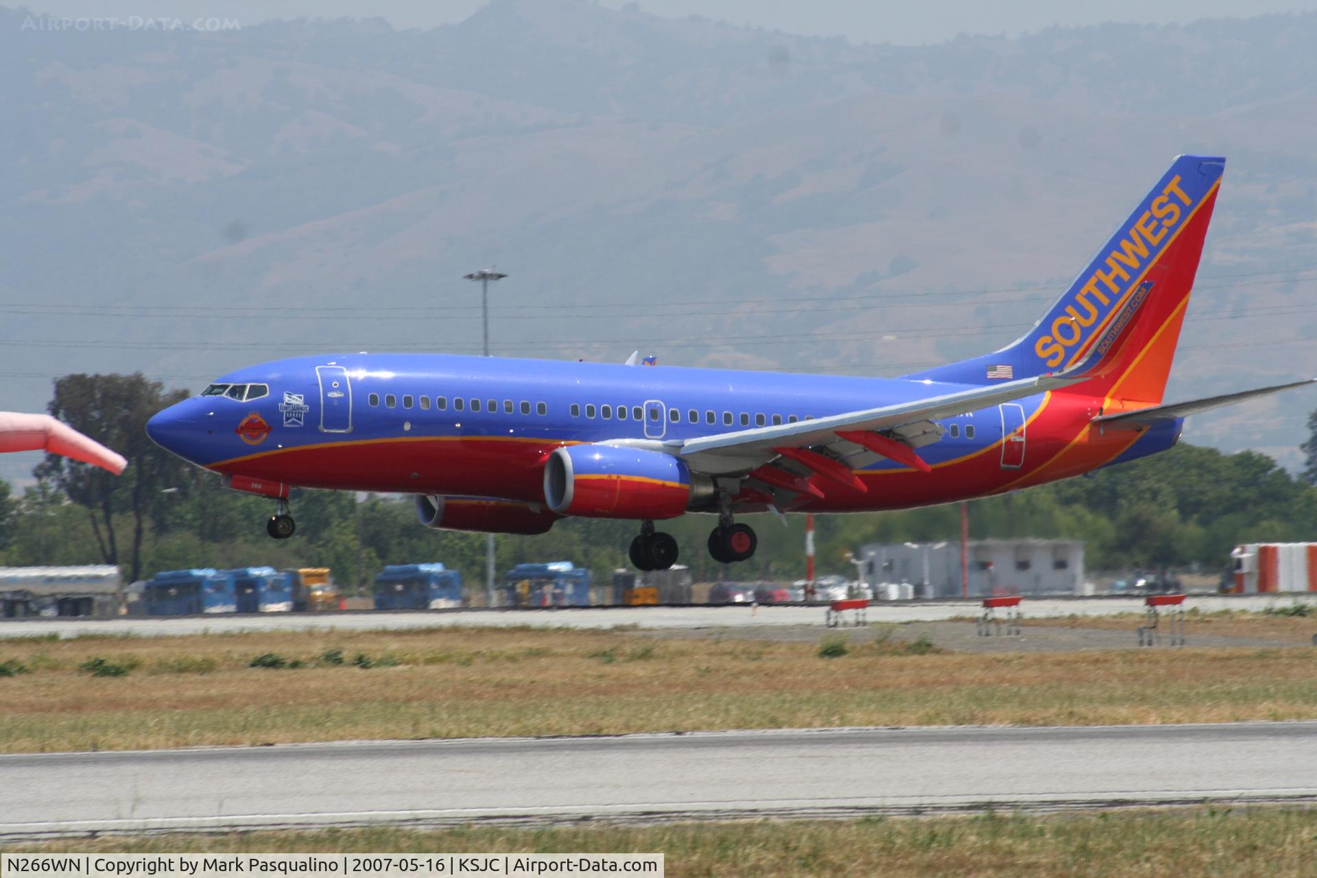N266WN, 2007 Boeing 737-7H4 C/N 32523, Boeing 737-700