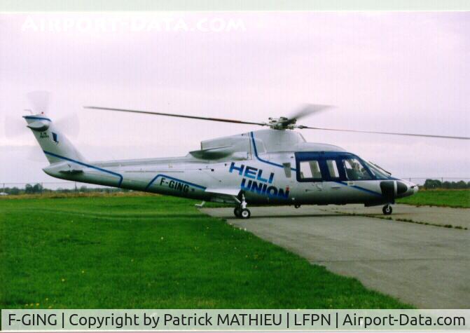 F-GING, 1981 Sikorsky S-76A C/N 760170, With the logo of Heli-Union