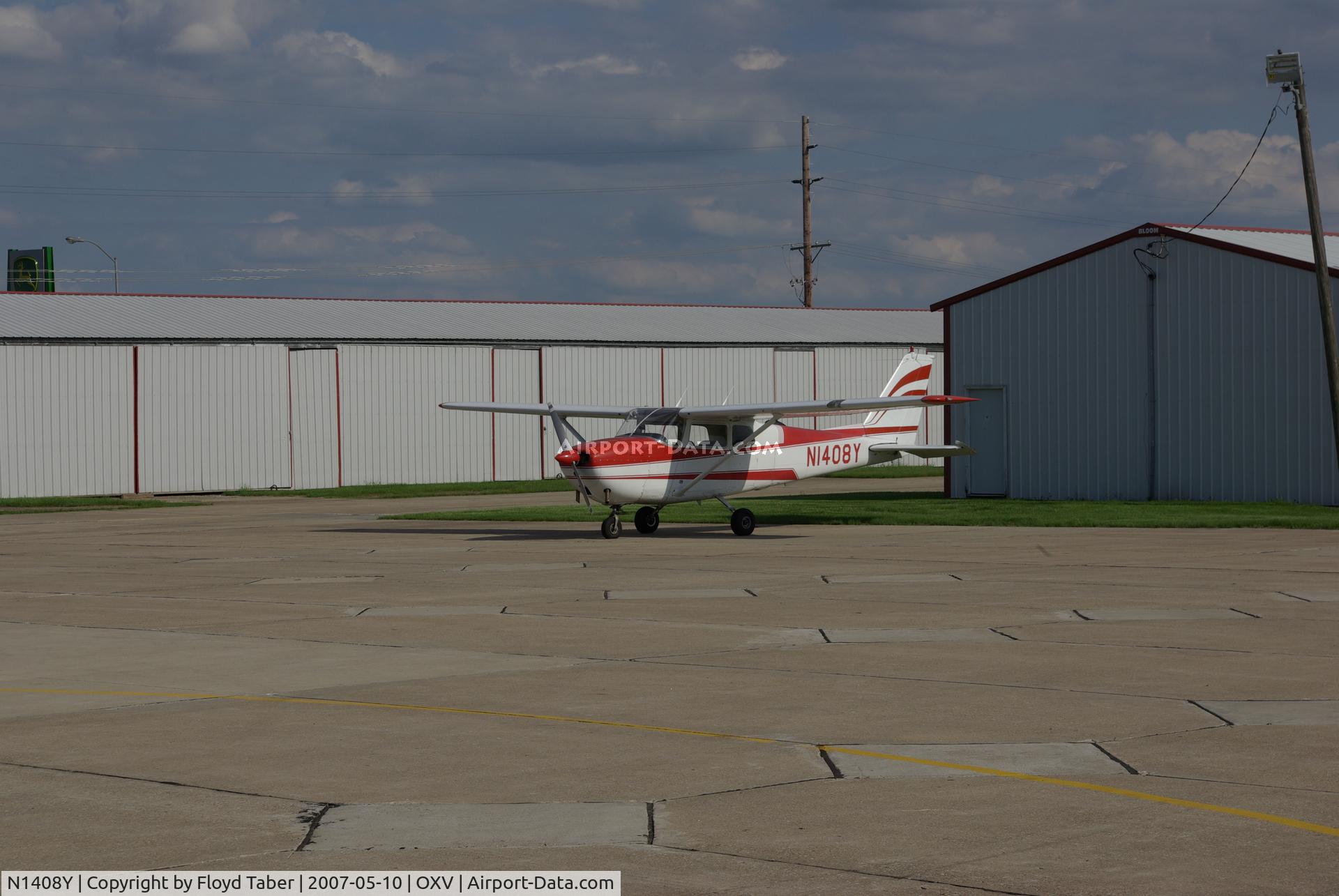 N1408Y, 1961 Cessna 172C C/N 17249108, Parked
