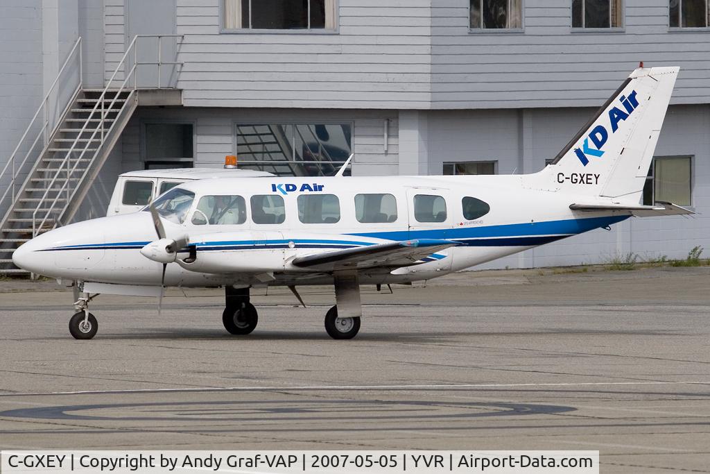 C-GXEY, 1973 Piper PA-31-350 Chieftain C/N 31-7305044, KD Air PA-31