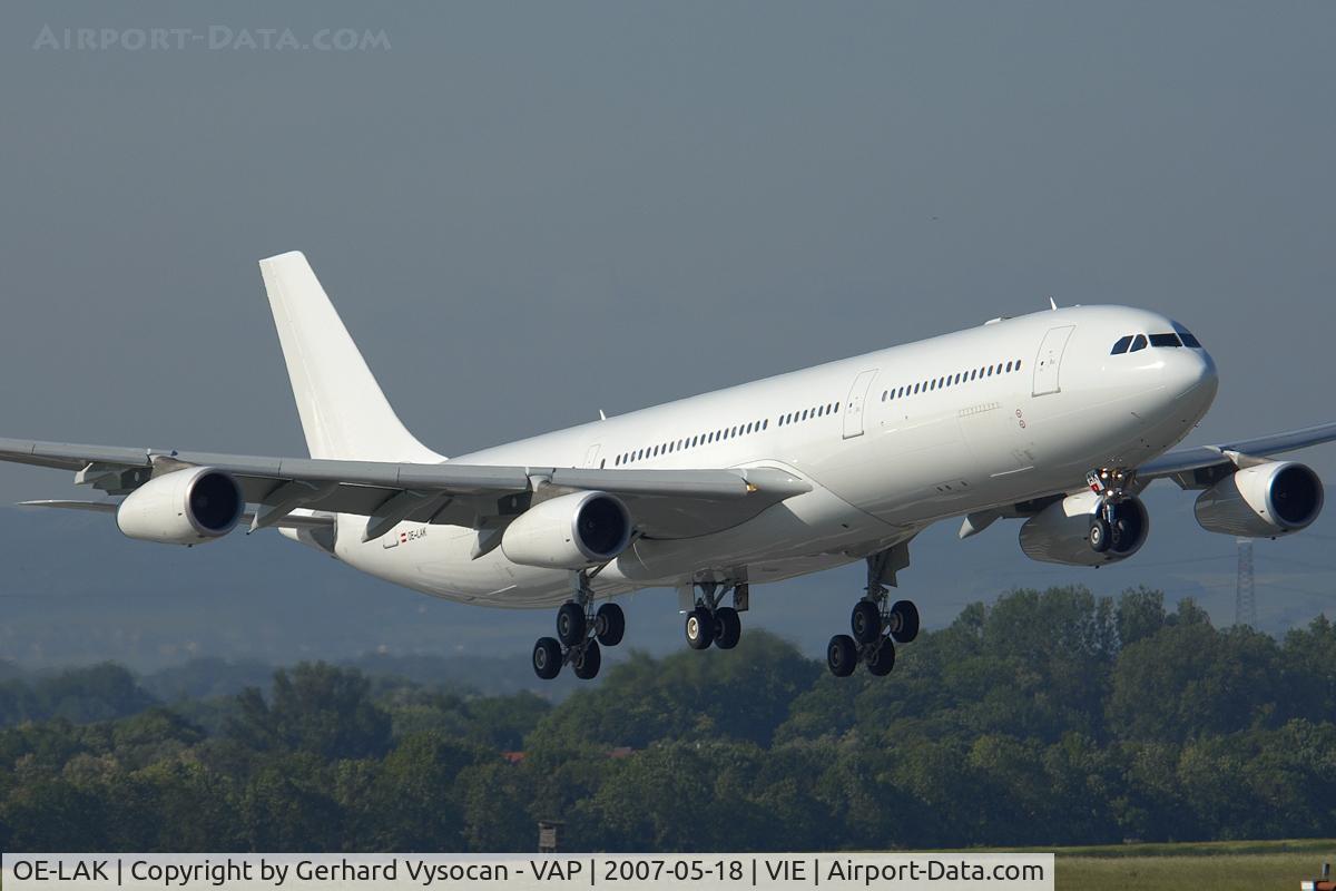 OE-LAK, 1997 Airbus A340-313 C/N 169, w/o titles