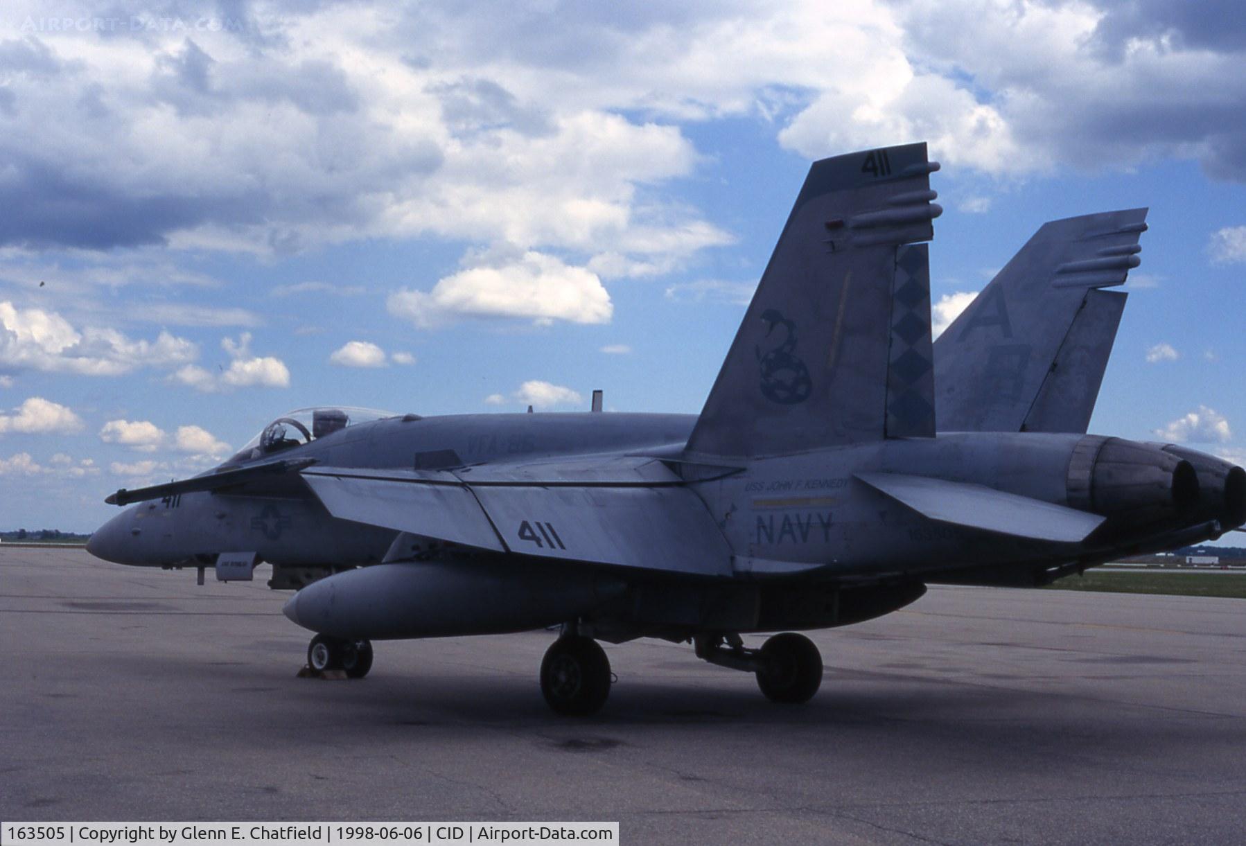 163505, 1988 McDonnell Douglas F/A-18C Hornet C/N 0749, F/A-18C stopping in for a visit