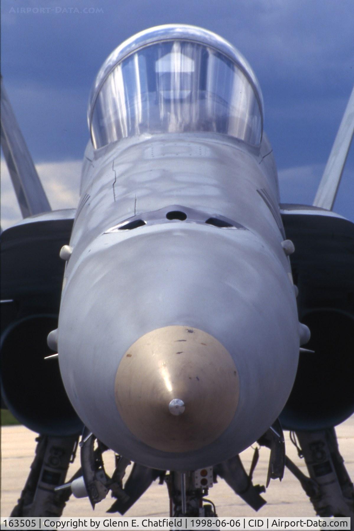 163505, 1988 McDonnell Douglas F/A-18C Hornet C/N 0749, F/A-18C stopping in for a visit