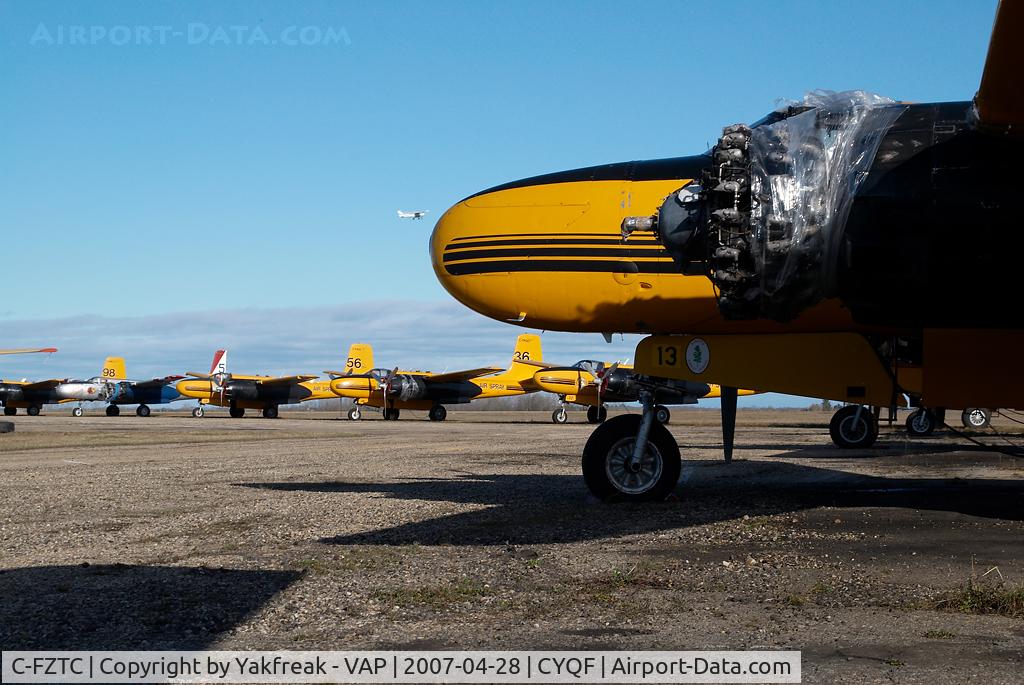 C-FZTC, 1944 Douglas B-26C Invader C/N 29136, Air Spray Douglas A26