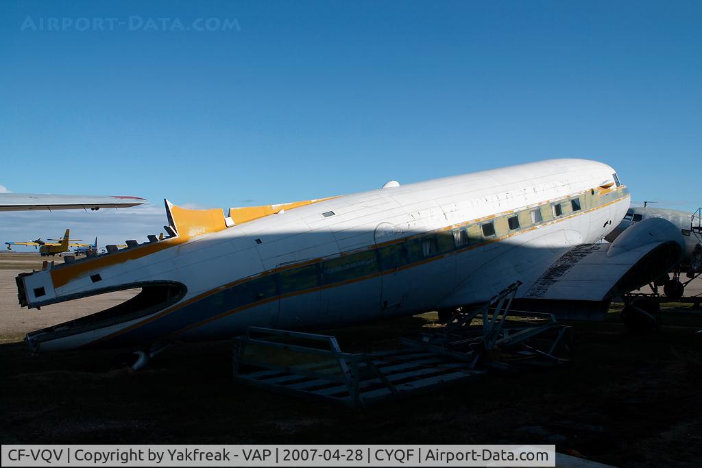 CF-VQV, 1944 Douglas DC-3A-S1C3G C/N 3264, Douglas DC3