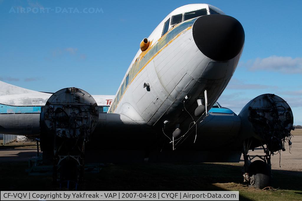 CF-VQV, 1944 Douglas DC-3A-S1C3G C/N 3264, DC3