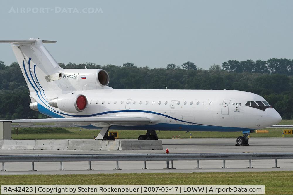 RA-42423, 1992 Yakovlev Yak-42D C/N 4216606, YAK-42